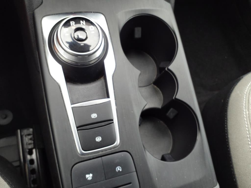 Used 2022 Ford Escape SE w/ SE Sport Appearance Package image 13