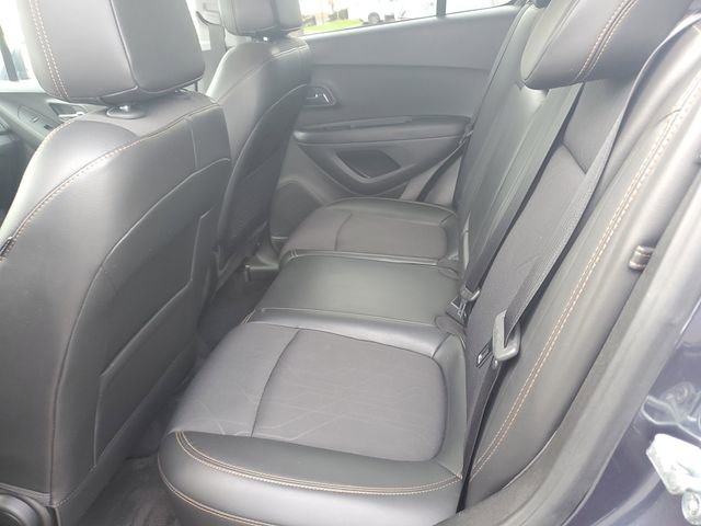 Used 2019 Chevrolet Trax LT w/ LT Convenience Package image 17