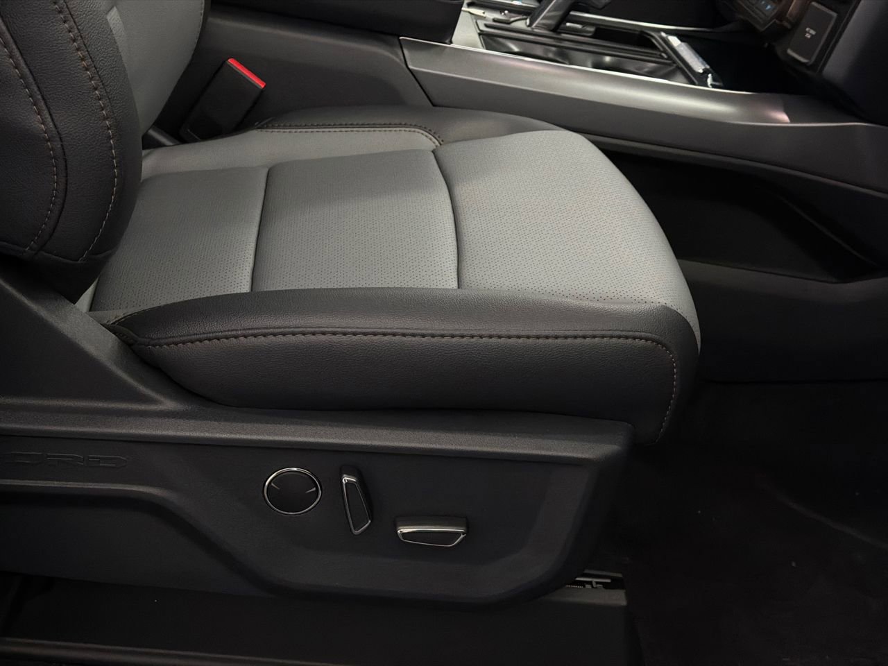 New 2025 Ford F150 Lightning Lariat image 13