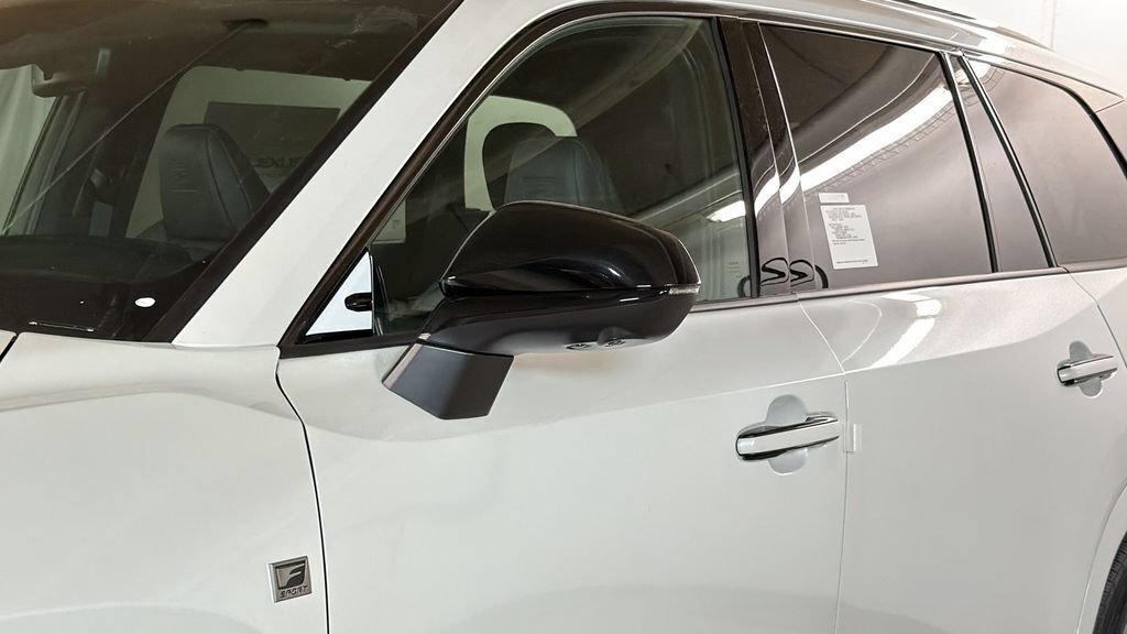 New 2026 Lexus TX 500h AWD image 5