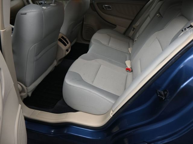 Used 2018 Ford Taurus SEL image 16