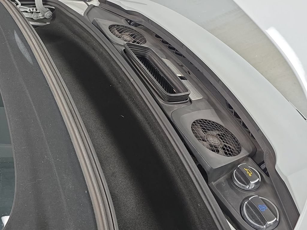 Certified 2019 Porsche 911 Carrera RWD image 29