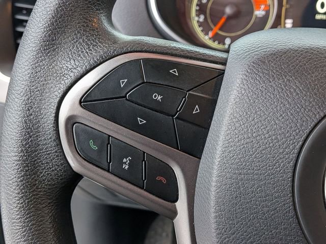 Used 2021 Jeep Cherokee Latitude image 18