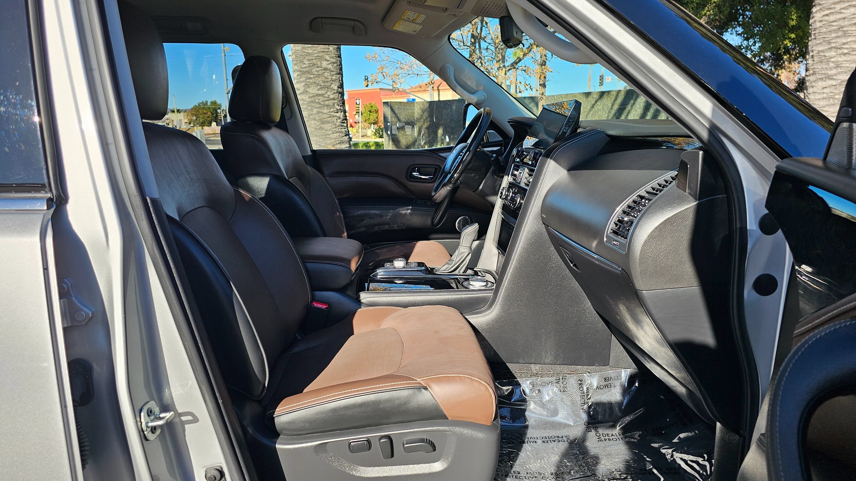Used 2022 INFINITI QX80 Sensory w/ All-Season Package AWD/4WD image 36