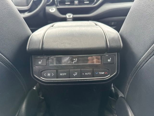 Used 2023 Toyota Highlander Platinum AWD/4WD image 42