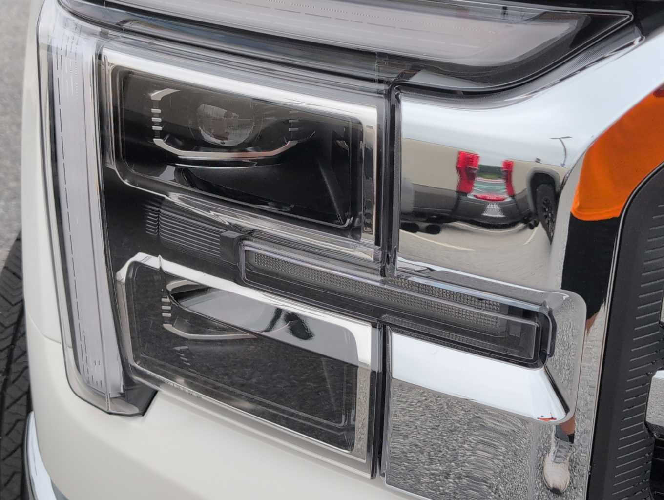 New 2025 Ford F150 Lariat w/ Equipment Group 502A High image 16