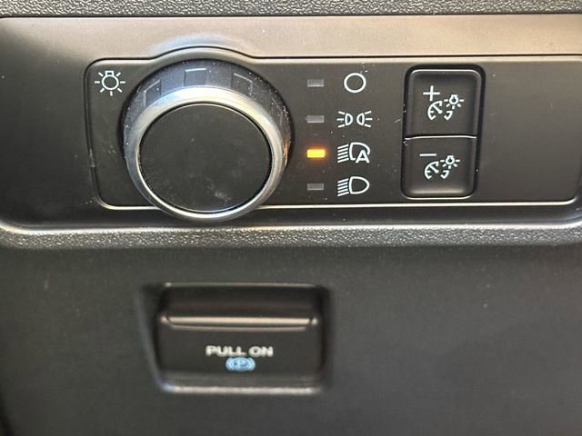 Used 2024 Ford Bronco Everglades image 30