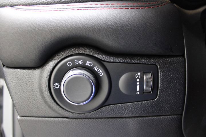 Used 2025 Dodge Durango GT image 42