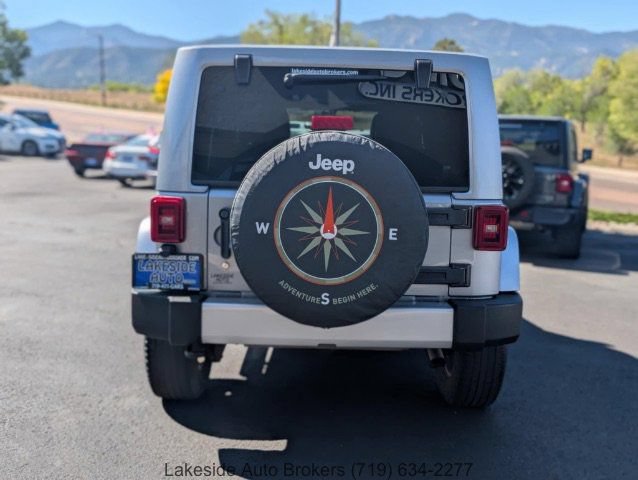 Used 2013 Jeep Wrangler Unlimited Sahara w/ Connectivity Group AWD/4WD image 7