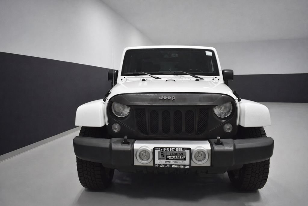 Used 2015 Jeep Wrangler Sahara w/ Connectivity Group AWD/4WD image 6