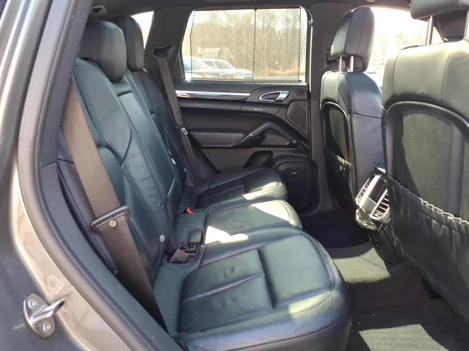 Used 2014 Porsche Cayenne S AWD/4WD image 16