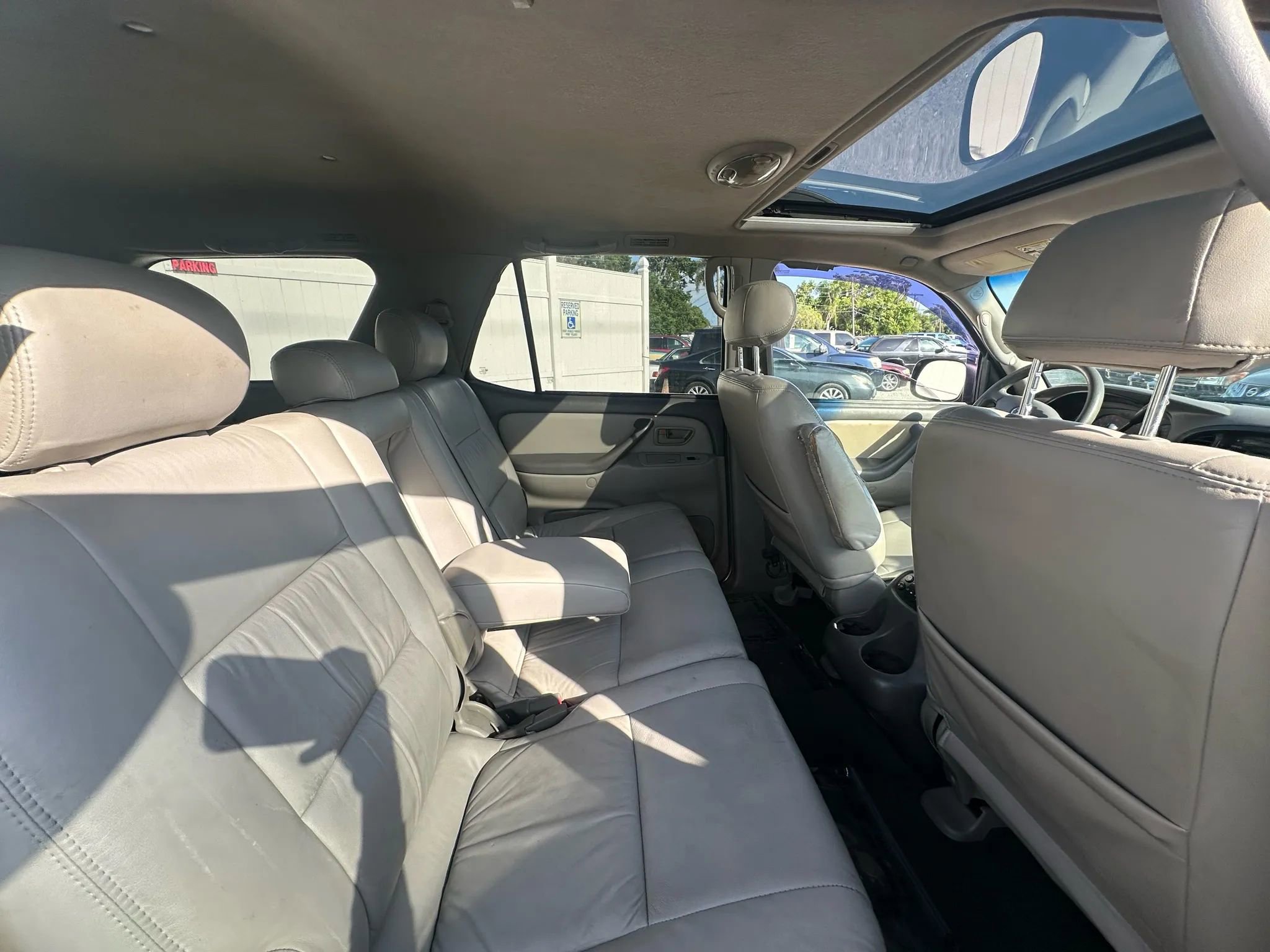 Used 2003 Toyota Sequoia SR5 RWD image 9
