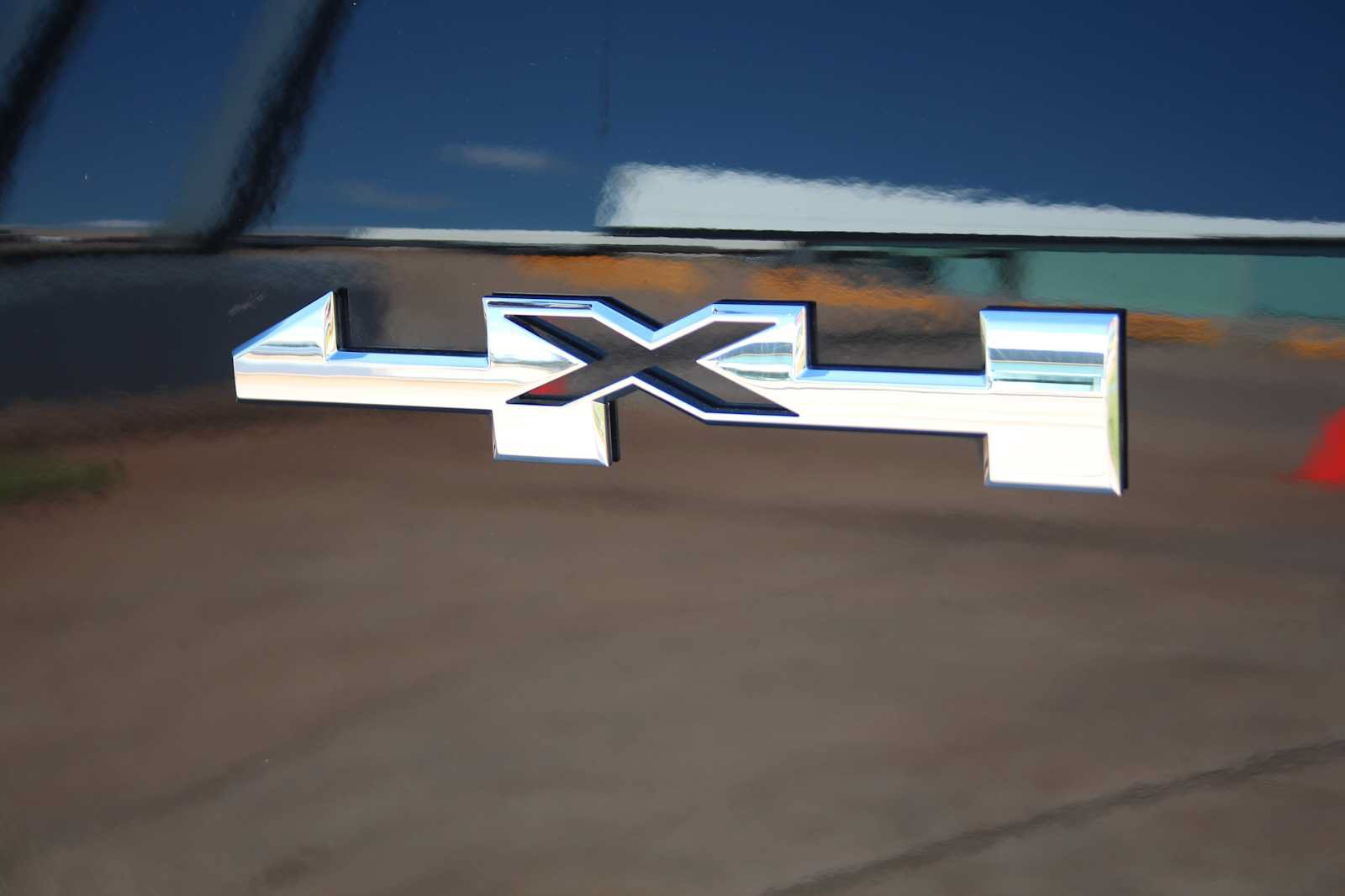 Used 2022 GMC Canyon Elevation w/ Elevation Premium Package AWD/4WD image 10