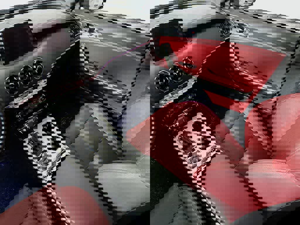 Used 2018 Kia Stinger GT1 image 11