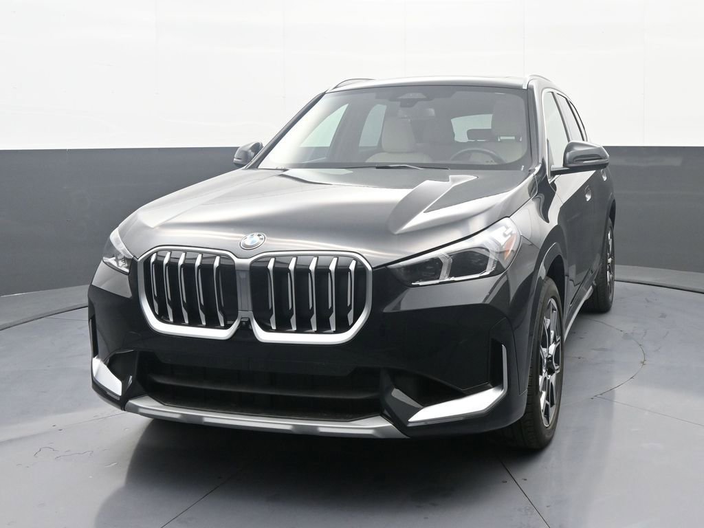 New 2025 BMW X1 xDrive28i w/ Technology Package image 1