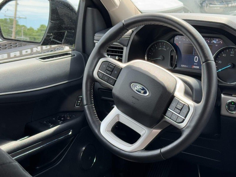 Used 2022 Ford Expedition XL AWD/4WD image 12