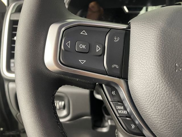 New 2026 RAM 1500 4x4 Crew Cab image 9