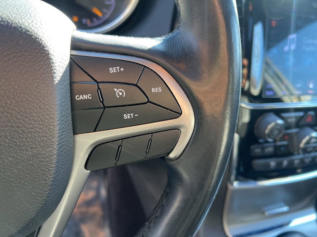Used 2019 Jeep Grand Cherokee Altitude RWD image 24
