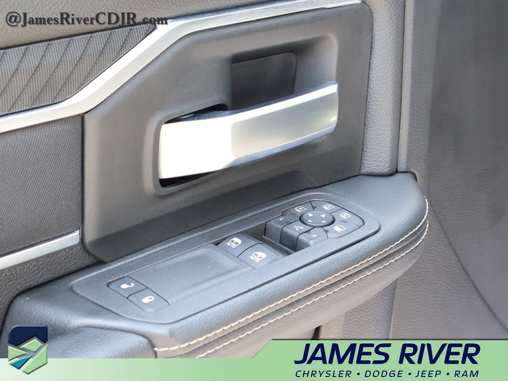 Used 2025 RAM 2500 Big Horn AWD/4WD image 14