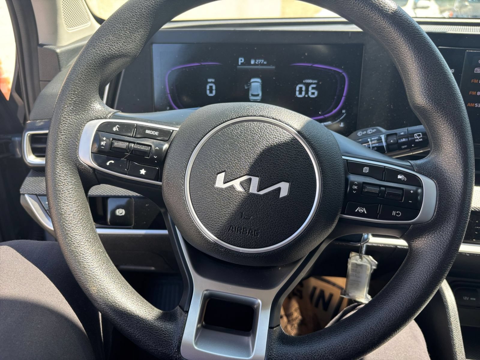 Used 2025 Kia Sportage LX AWD/4WD image 28