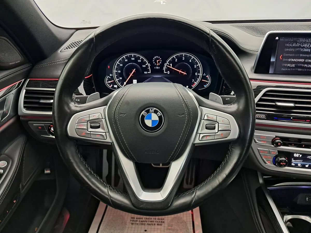 Used 2019 BMW 750i xDrive w/ Executive Package AWD/4WD image 10