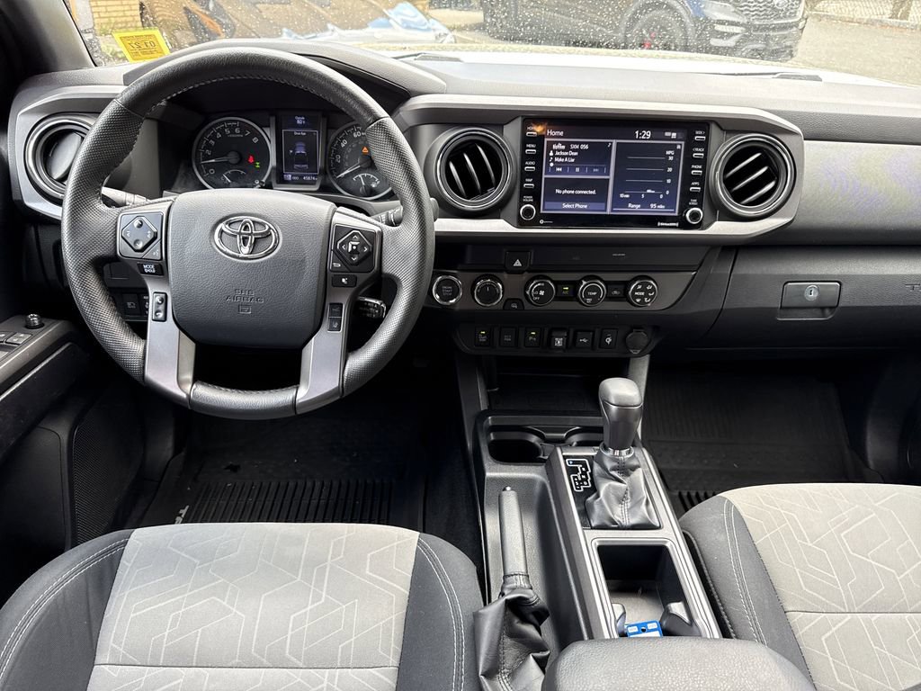 Used 2020 Toyota Tacoma TRD Off-Road w/ Technology Package AWD/4WD image 13