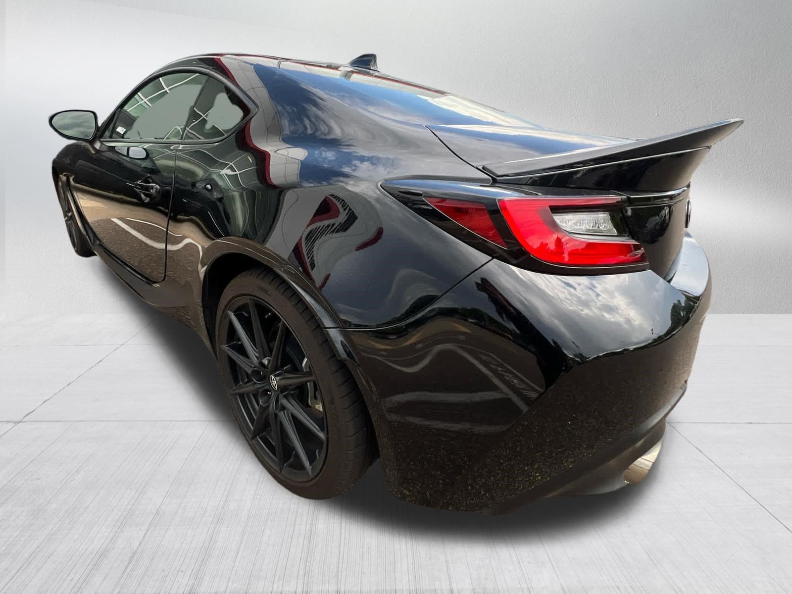 Certified 2023 Toyota GR86 Premium w/ ALL Weather Mat Package (TMS) RWD image 4