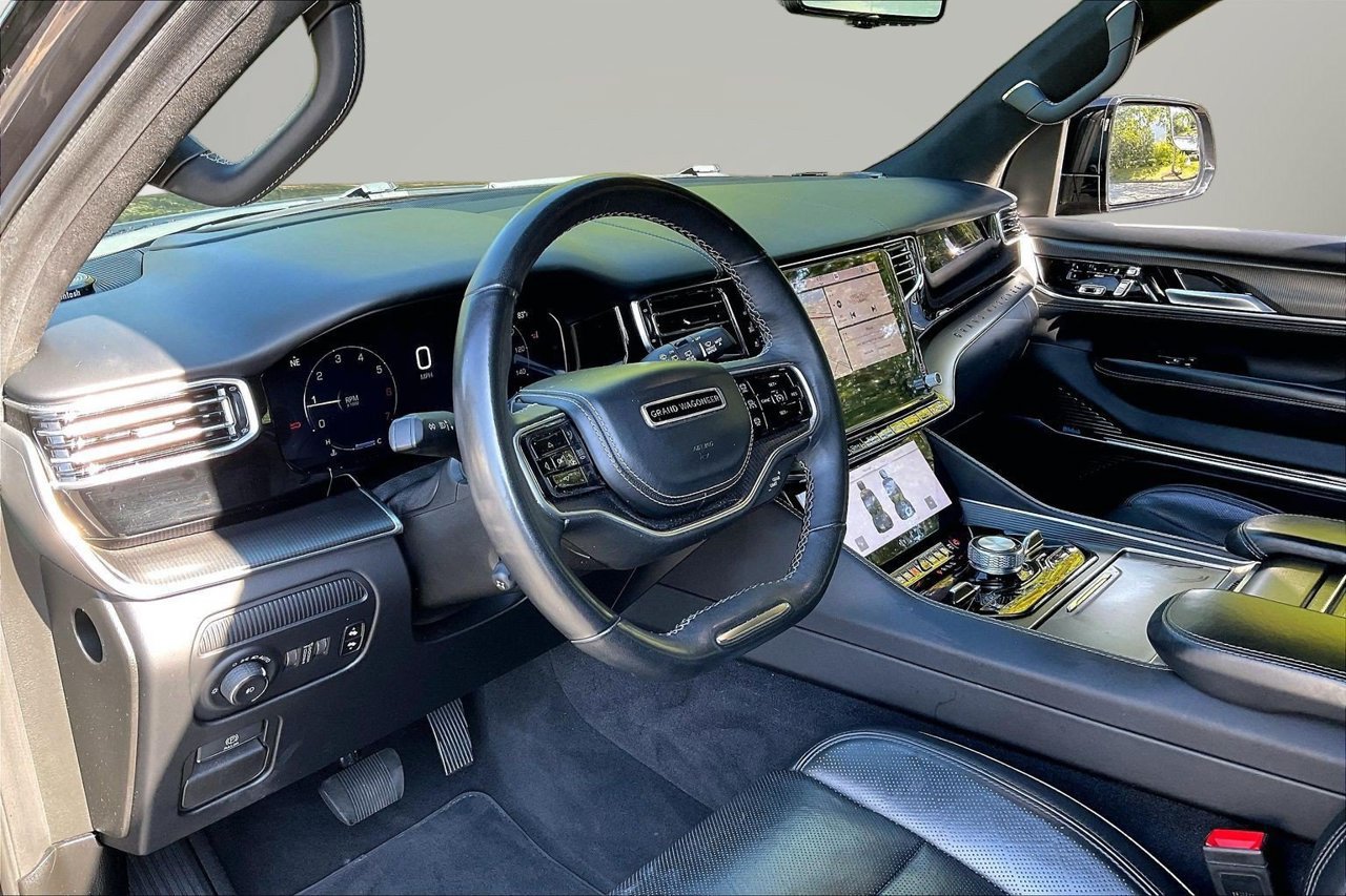 Used 2024 Jeep Grand Wagoneer L Series II w/ Quick Order Packagew 28T AWD/4WD image 20