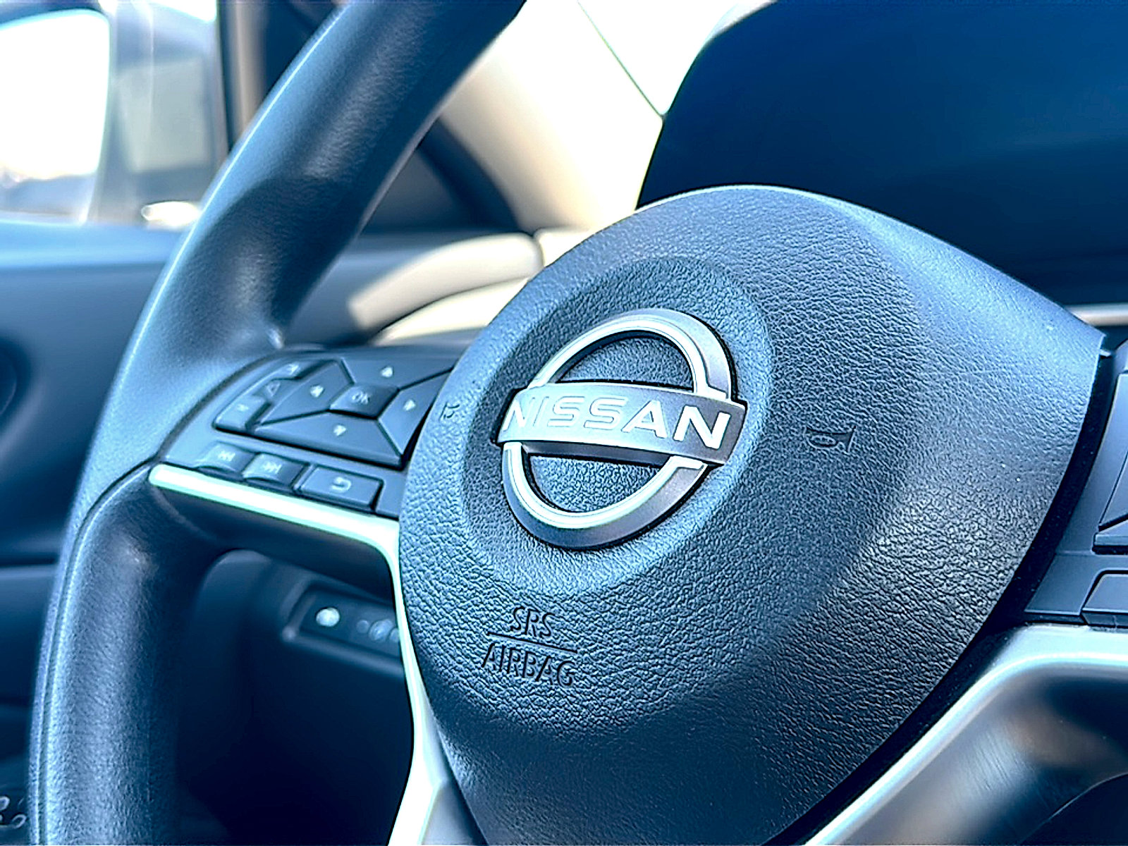 Used 2024 Nissan Altima 2.5 SV image 30