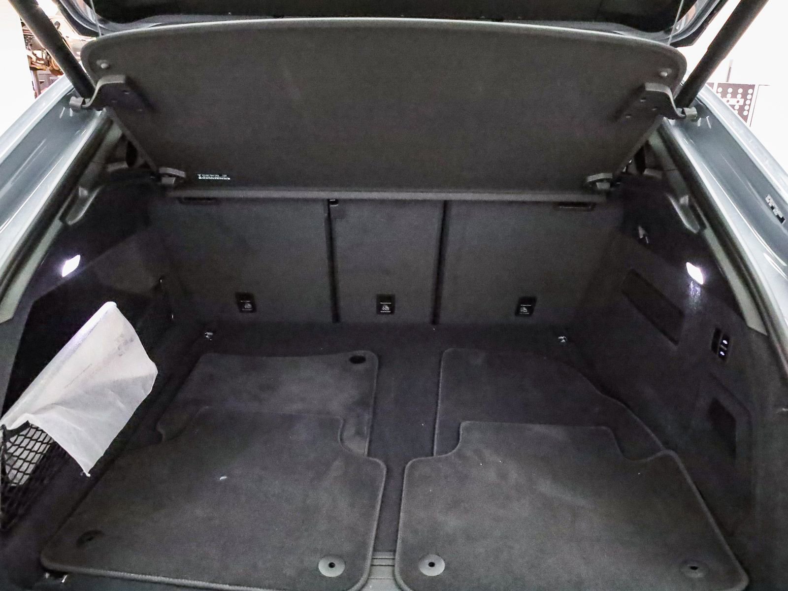 Used 2026 Porsche Cayenne GTS image 61