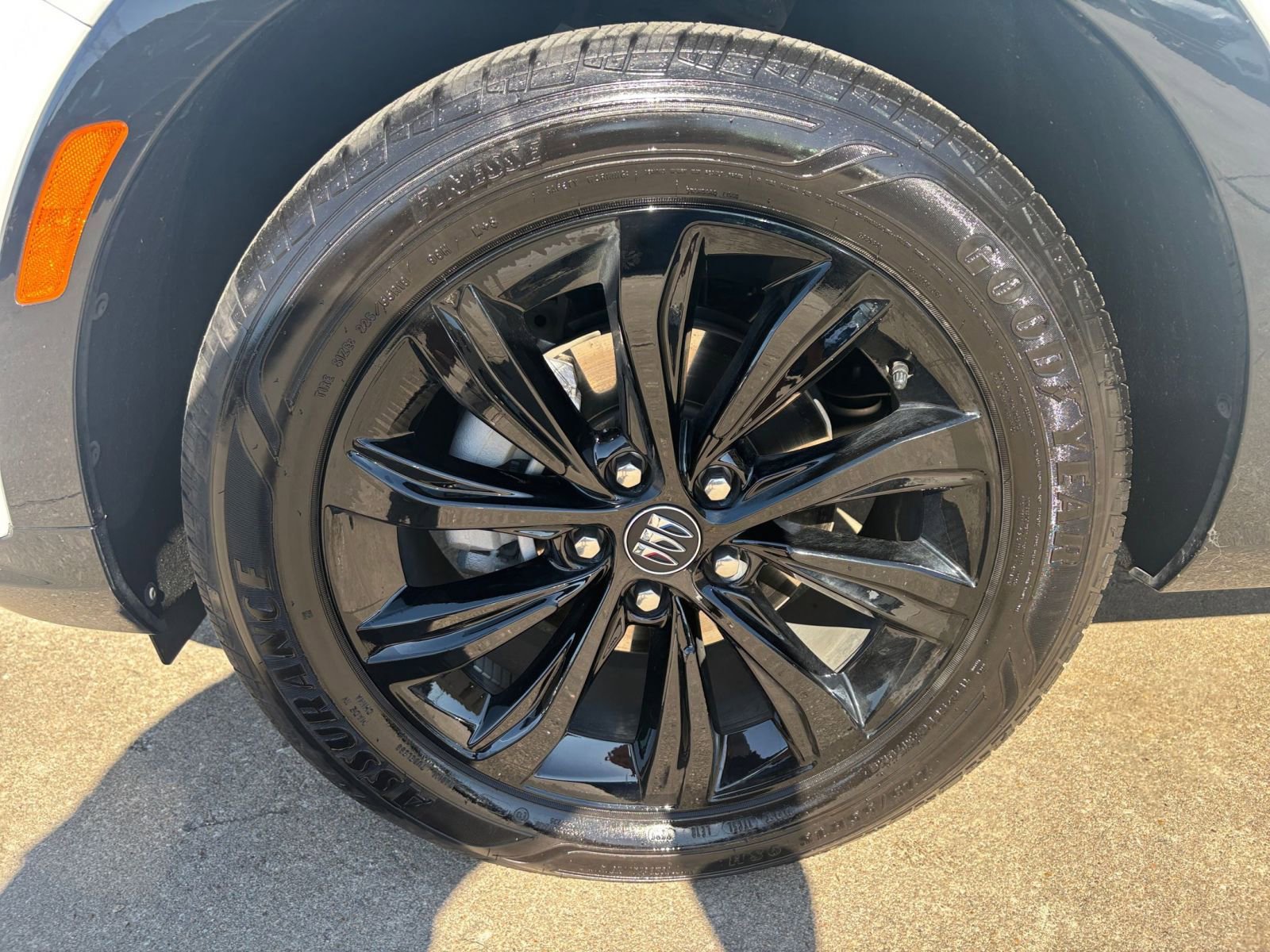 Used 2025 Buick Envista Sport Touring image 29