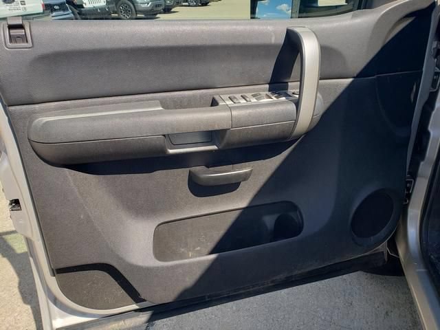 Used 2008 Chevrolet Silverado 3500 LT AWD/4WD image 12