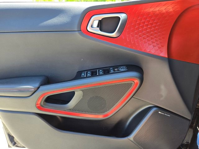 Used 2025 Kia Soul GT-Line w/ GT-Line Technology Package FWD image 33