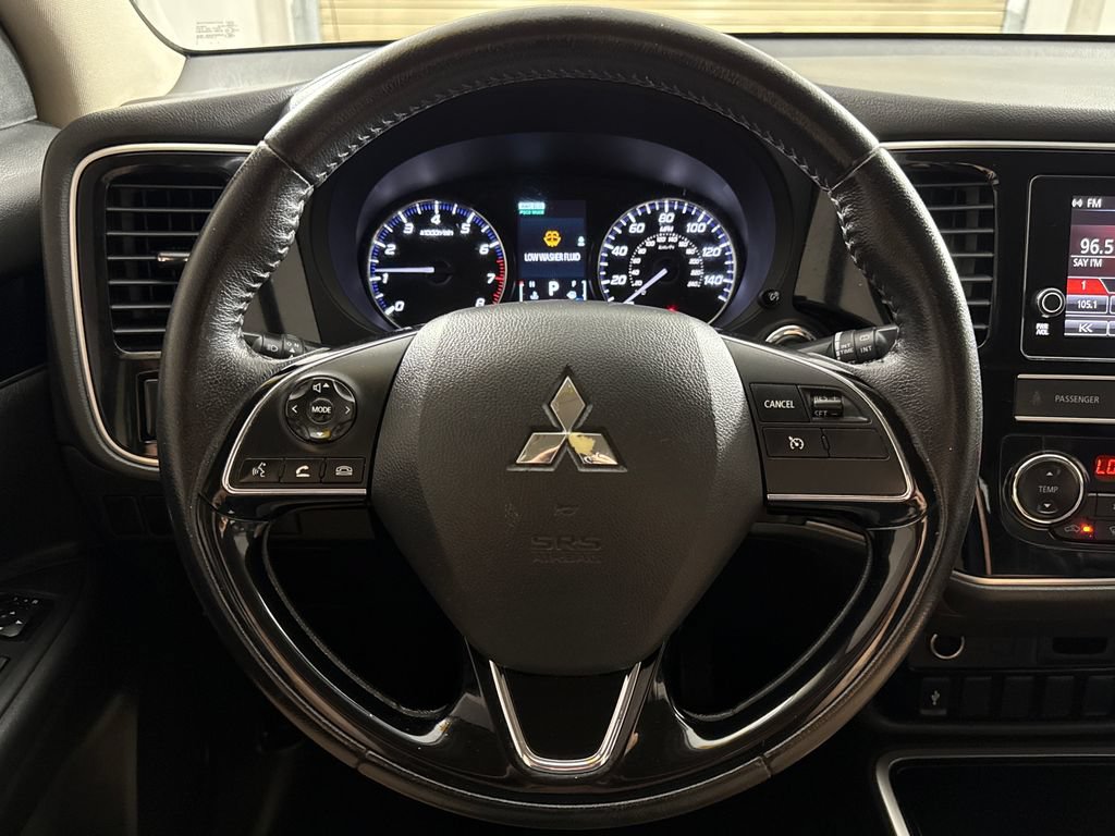 Used 2019 Mitsubishi Outlander SE AWD/4WD image 12