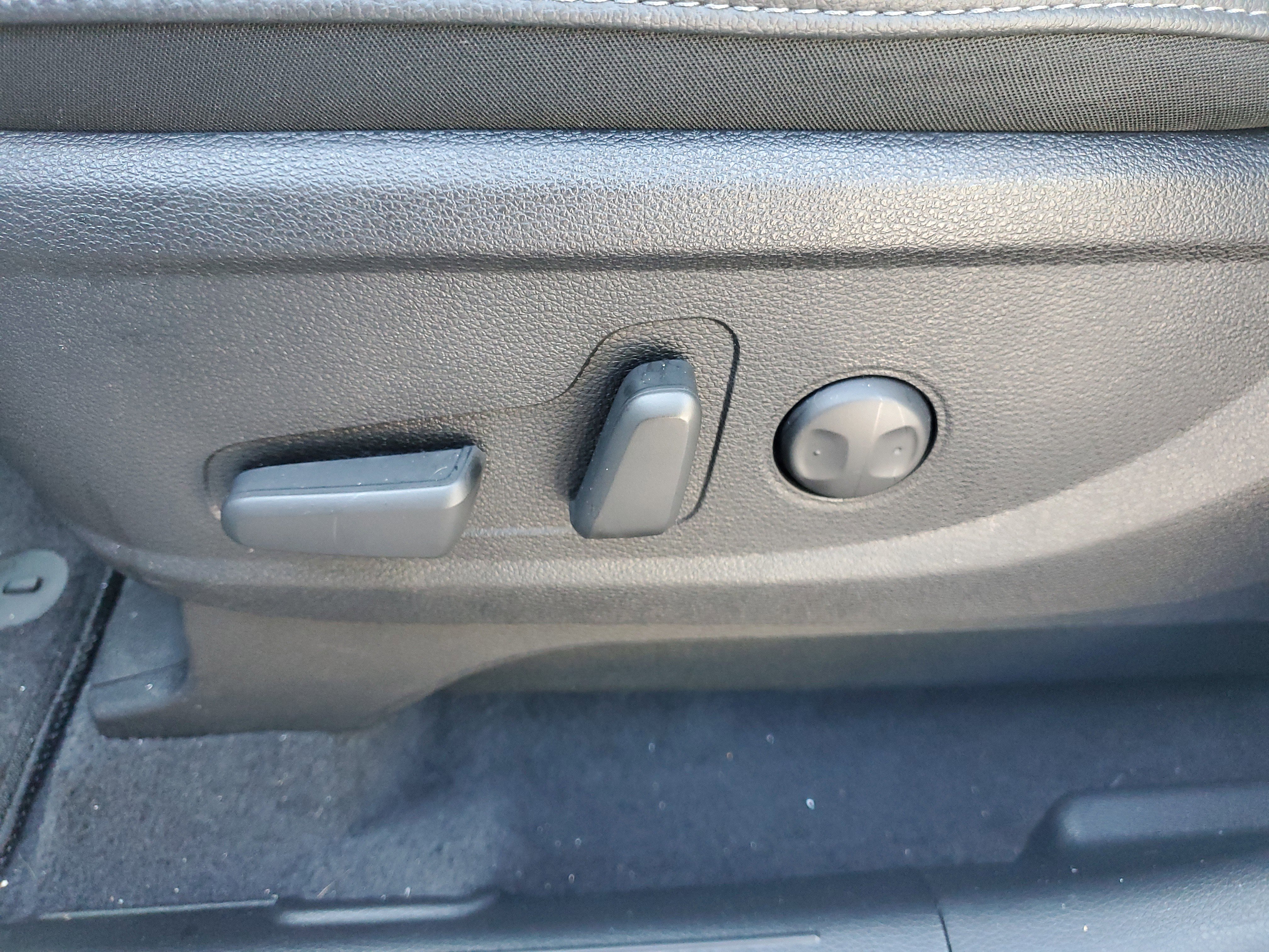 Certified 2025 Kia Telluride AWD image 24