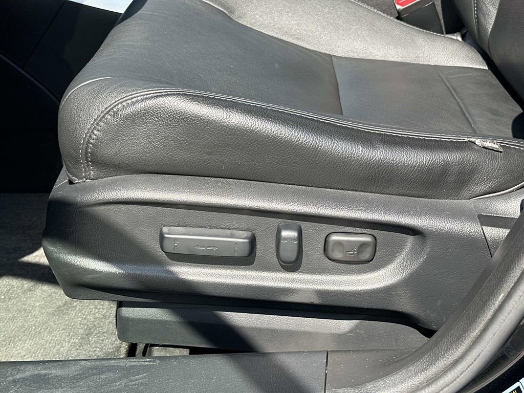 Used 2013 Honda Accord Sport image 26