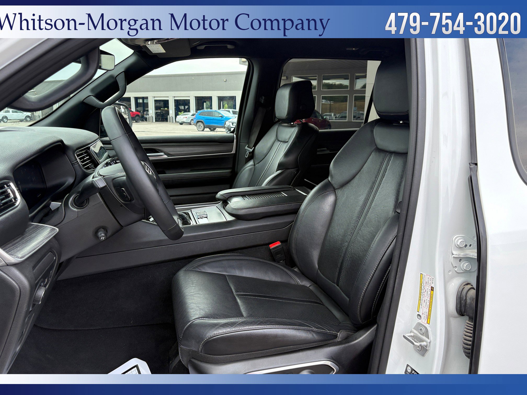 Used 2024 Jeep Wagoneer Series II w/ Flexible Seating Group image 9