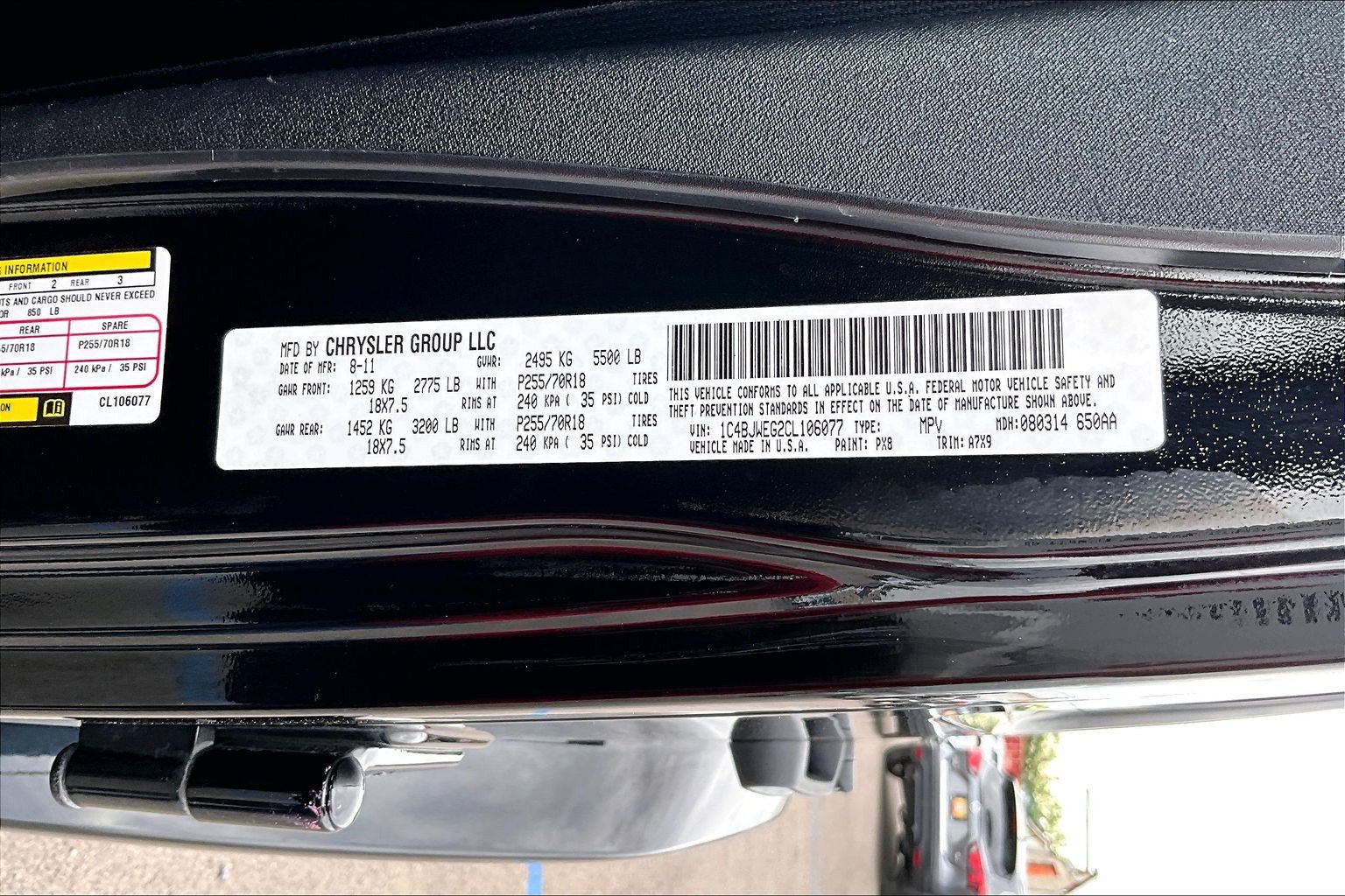 Used 2012 Jeep Wrangler Unlimited Sahara w/ Dual Top Group AWD/4WD image 29