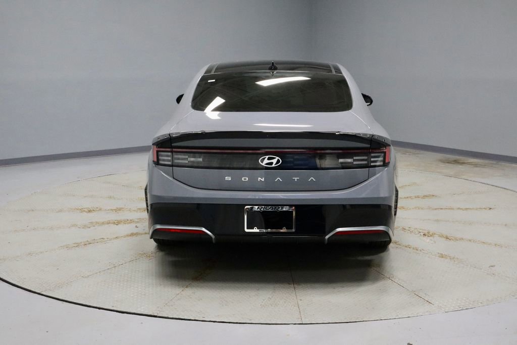 Certified 2024 Hyundai Sonata SEL w/ Convenience Package image 11