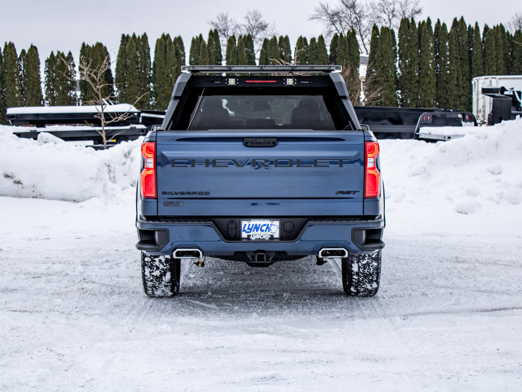 Used 2023 Chevrolet Silverado 1500 RST image 3