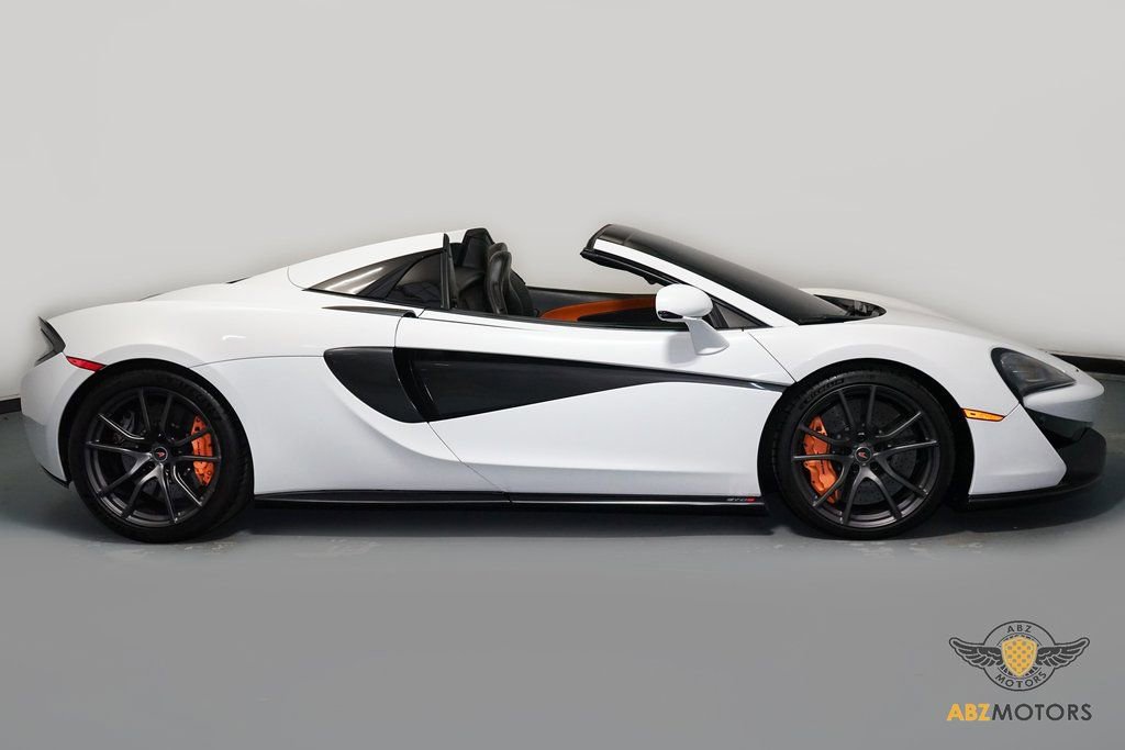 Used 2018 McLaren 570S Spider image 5