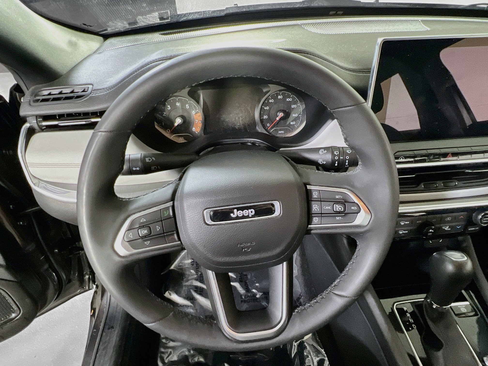 Used 2023 Jeep Compass Limited AWD/4WD image 11