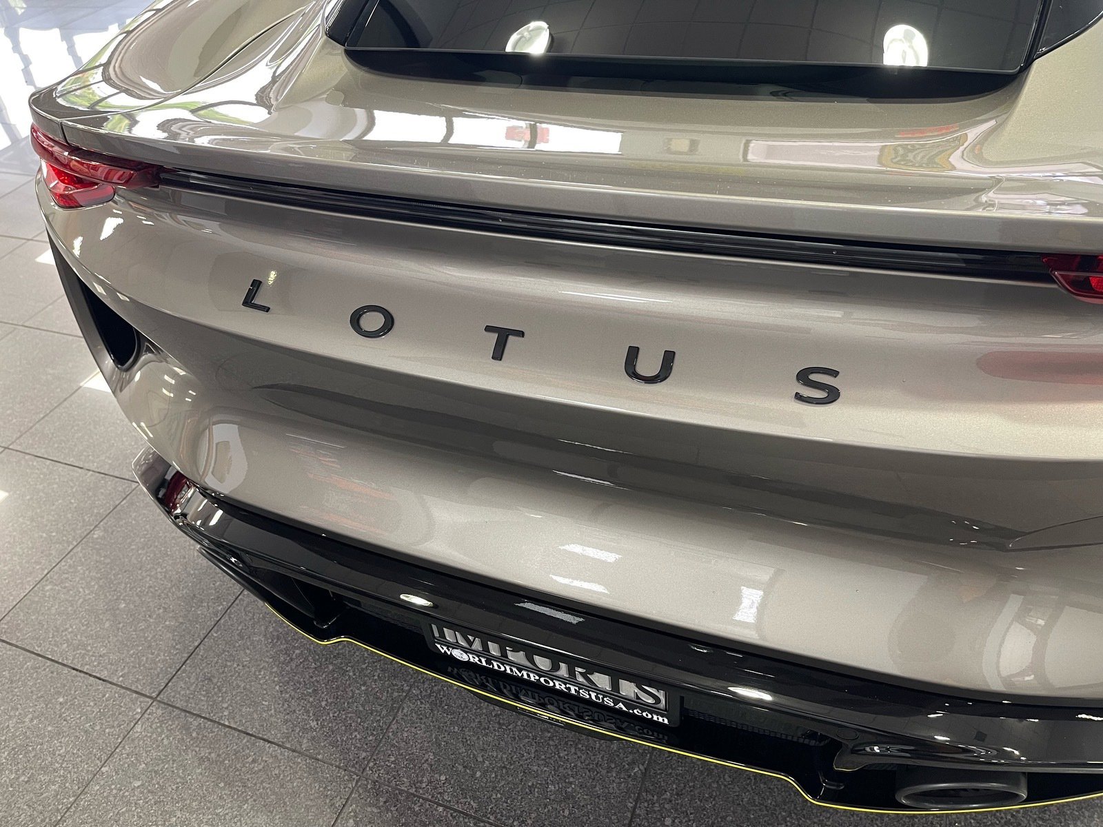 Used 2026 Lotus Emira SE RWD image 19