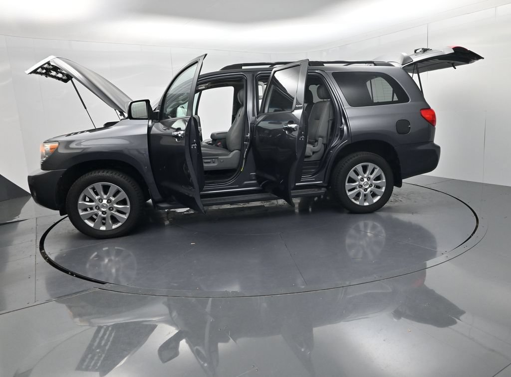 Used 2017 Toyota Sequoia Platinum AWD/4WD image 80