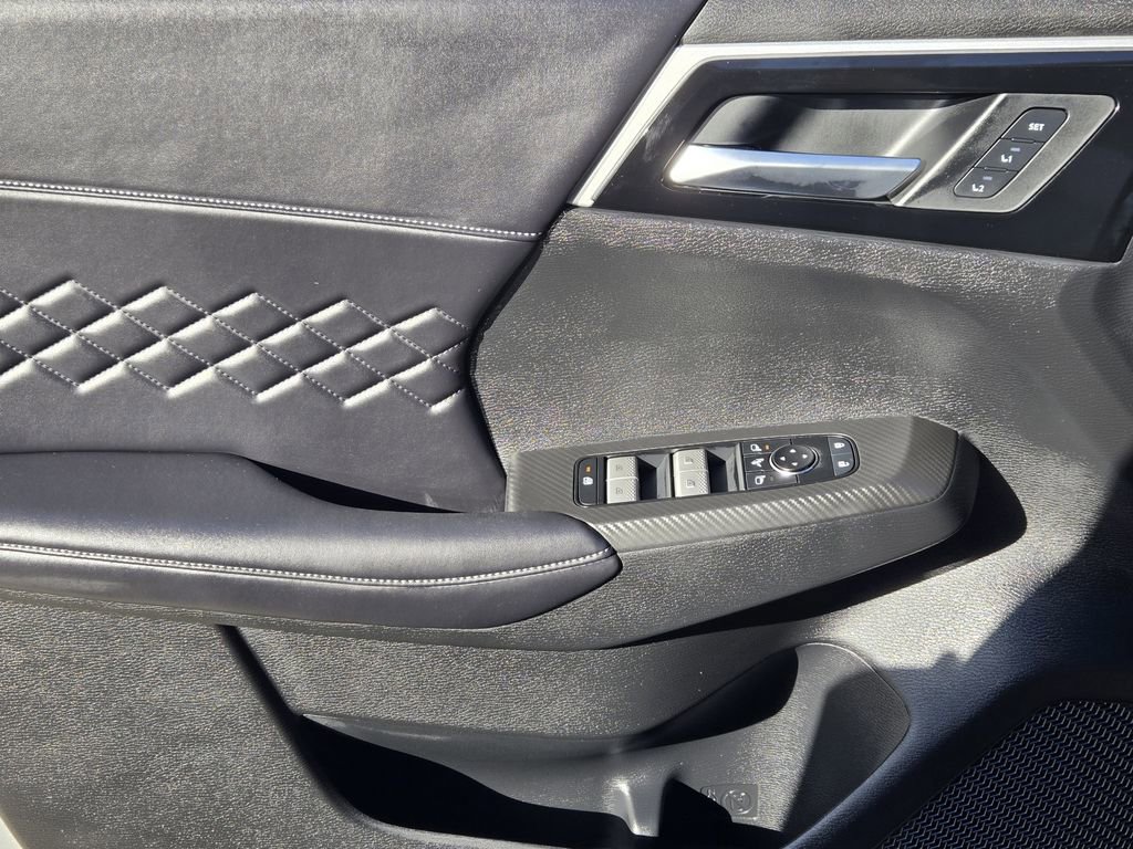 New 2025 Mitsubishi Outlander SEL Black Edition image 18