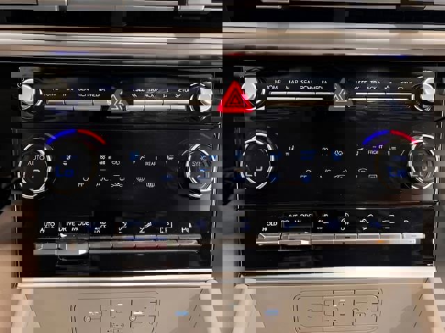 Used 2025 Hyundai Santa Fe SEL image 28