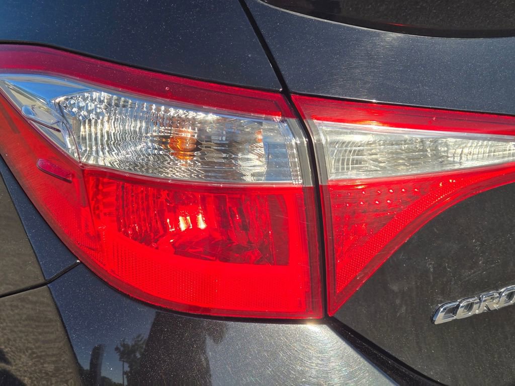 Used 2016 Toyota Corolla S Premium FWD image 11