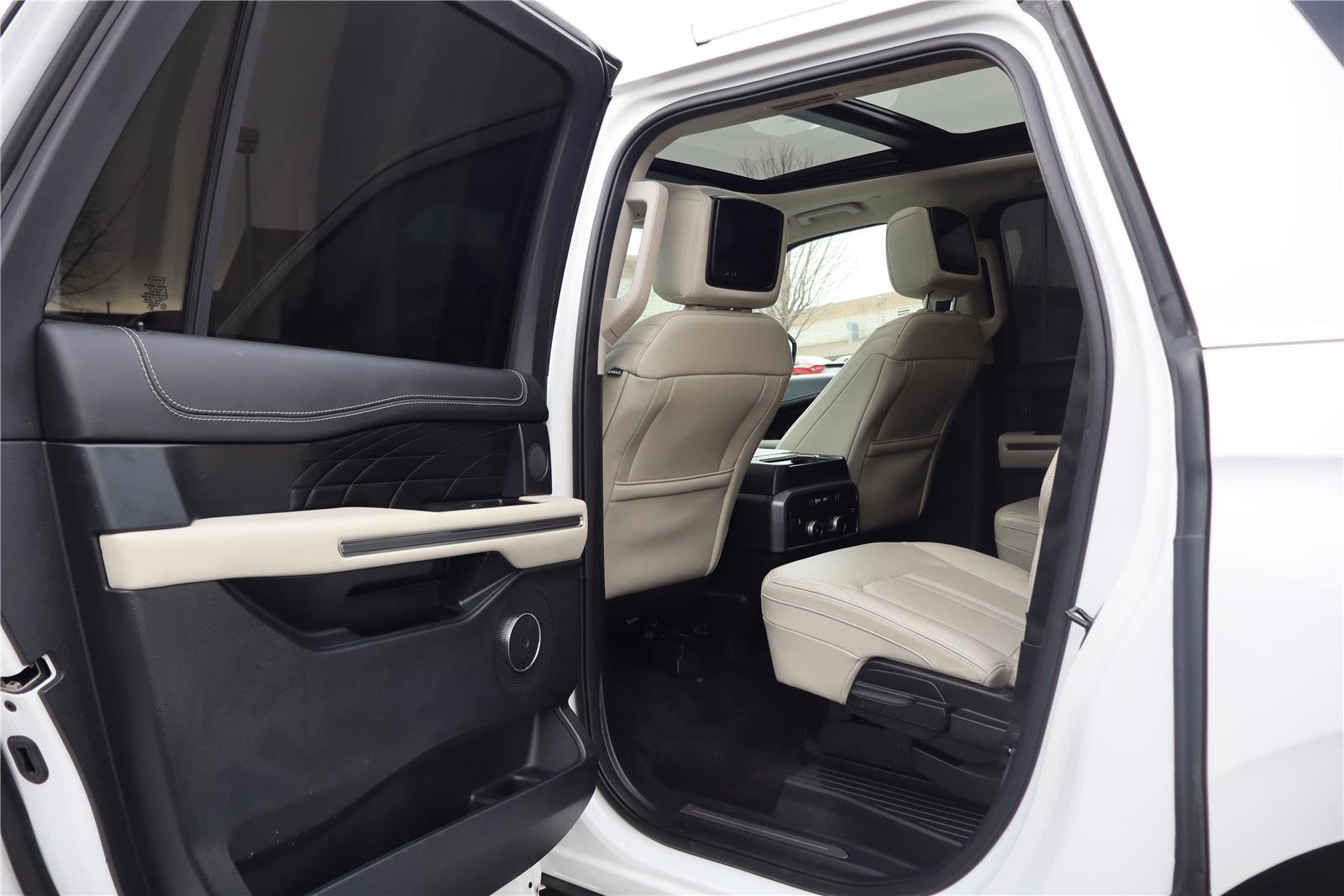 Used 2020 Ford Expedition Max Platinum image 26