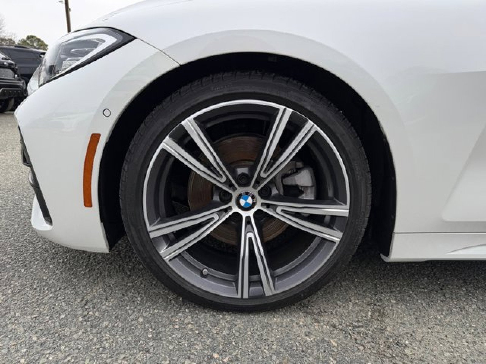 Used 2023 BMW 430i Convertible w/ M Sport Package RWD image 9