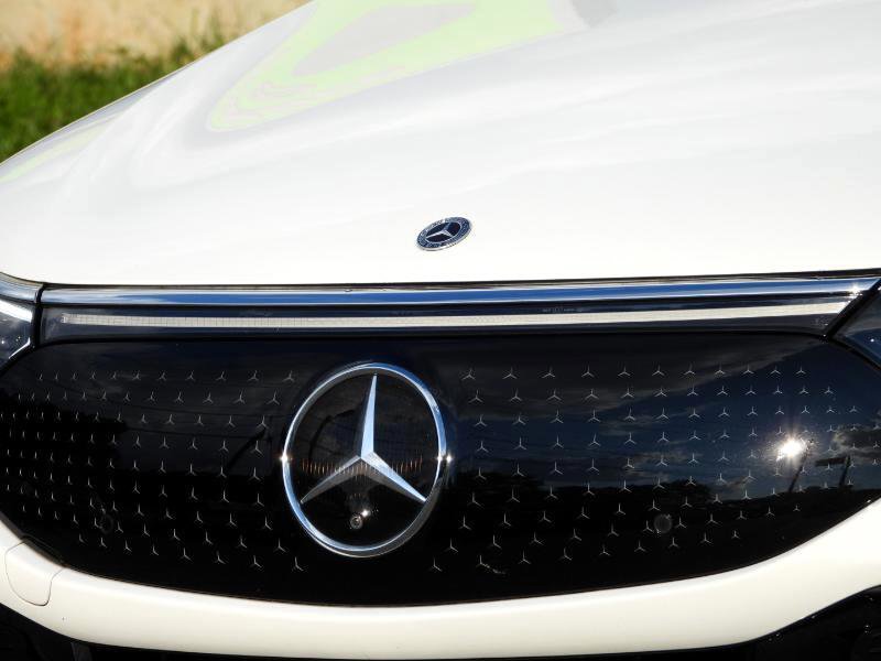Used 2022 Mercedes-Benz EQS 450+ Sedan image 4